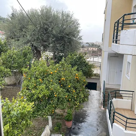 City Center & Near Lungomare Guest House Vlore Exterior photo